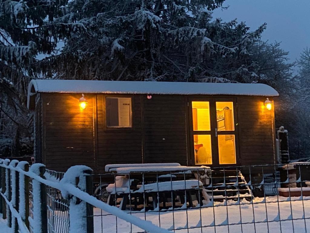 Pipowagen Monceau-En-Ardenne Villa Bièvre Exteriör bild